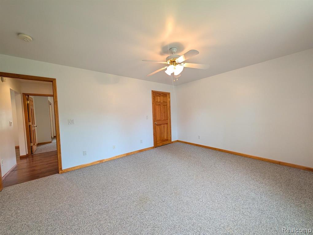 6185 N Vassar Road, Flint, MI 48506 — Photo 18