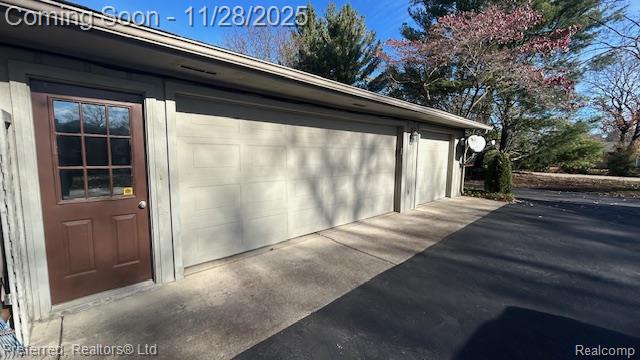 6800 Crestway Drive, Bloomfield, MI 48301 — Photo 7