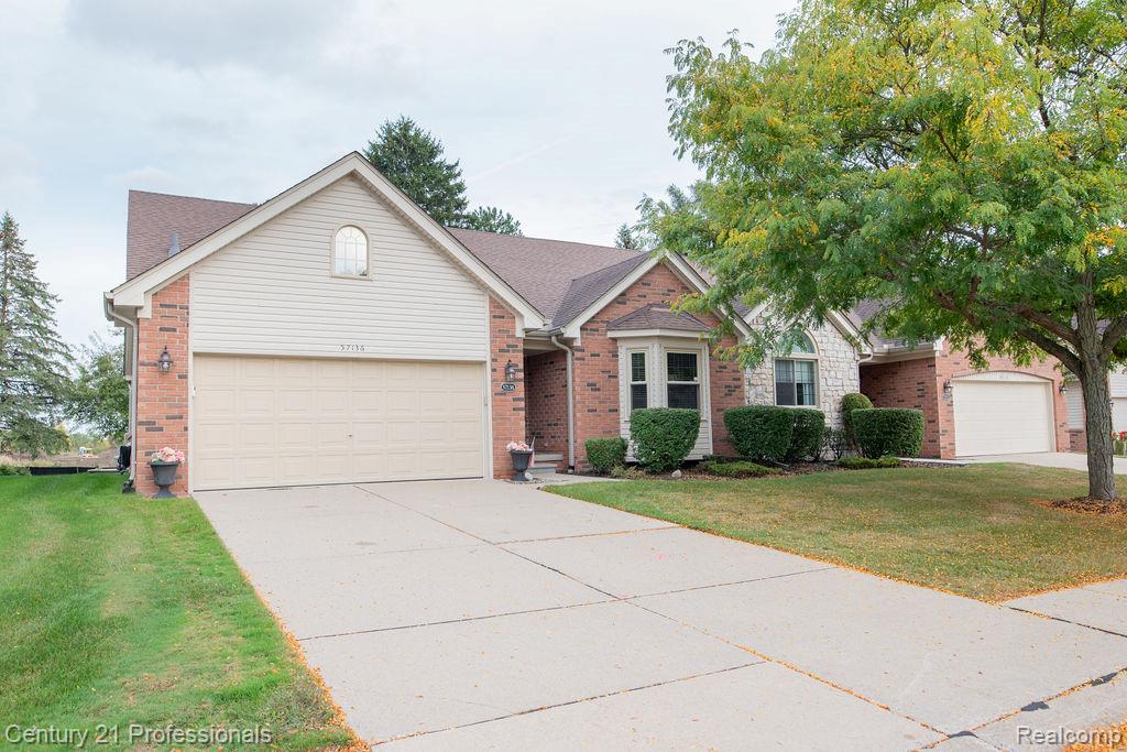 57136 Megan Drive, Washington, MI — Photo 2