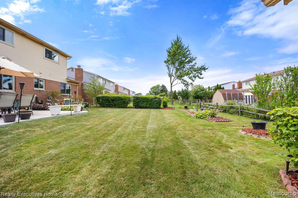 4625 BOULDER Drive, Sterling Heights, MI 48310 — Photo 46