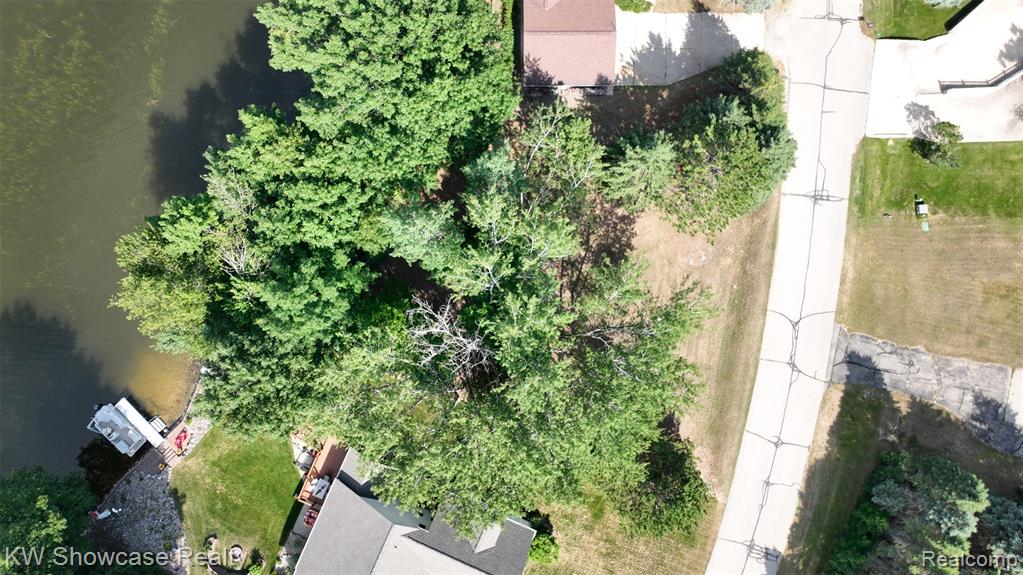 1033 Cantabrian Drive, Weidman, MI 48893 — Photo 10