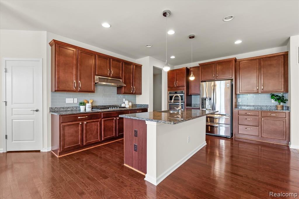 49552 Harrier Place, Novi, MI — Photo 17