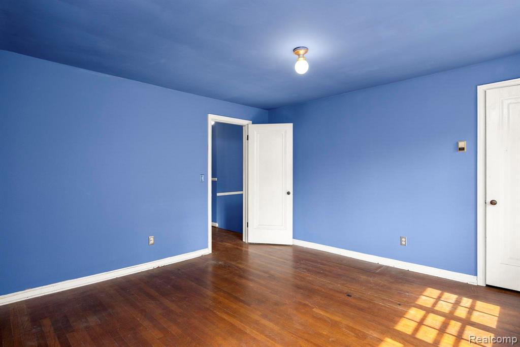 730 Indianwood Road, Lake Orion, MI 48362 — Photo 22