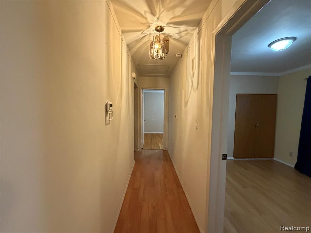 25125 Campbell Avenue, Warren, MI 48089 — Photo 12