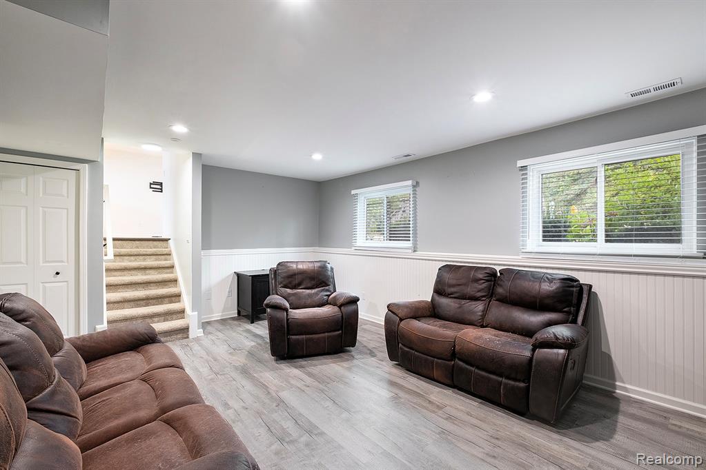 12147 Torrey Road, Fenton, MI 48430 — Photo 13
