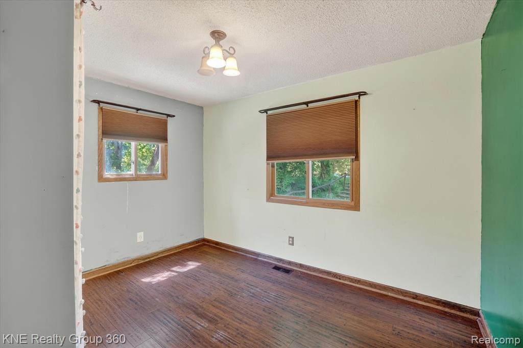 751 Maury Place, Howell, MI 48843 — Photo 16