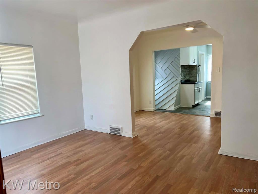 8121 Cloverdale Avenue, Ferndale, MI 48220 — Photo 4