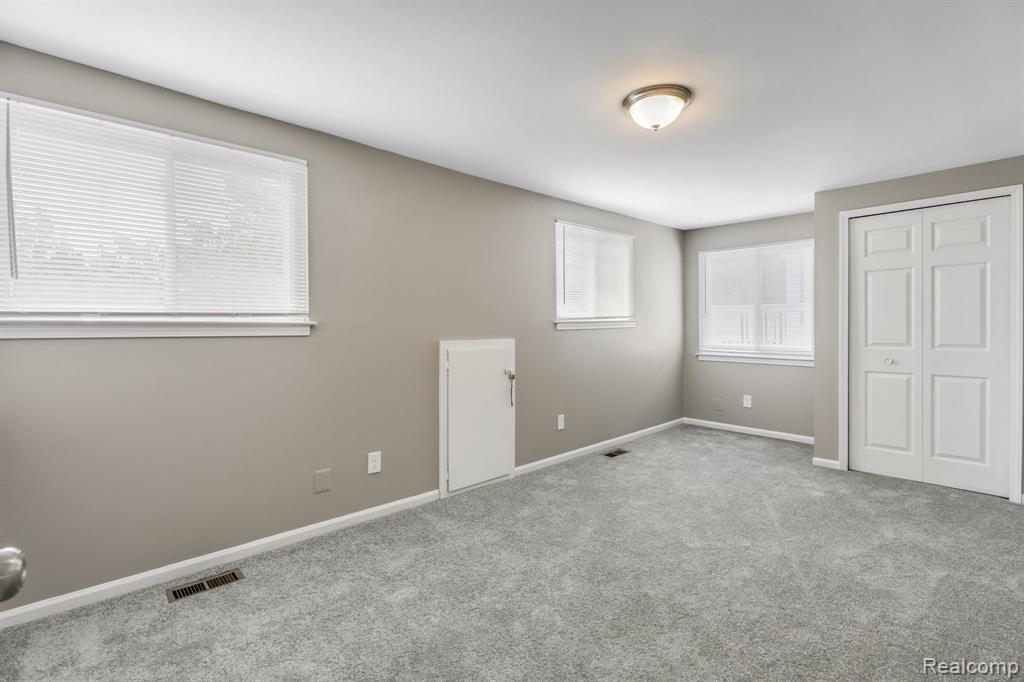 811 HUMPHREY Avenue, Birmingham, MI 48009 — Photo 20