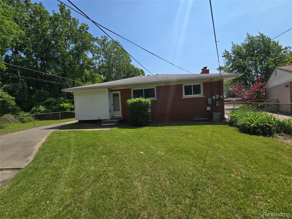 7621 N Wildwood Street, Westland, MI — Photo 41