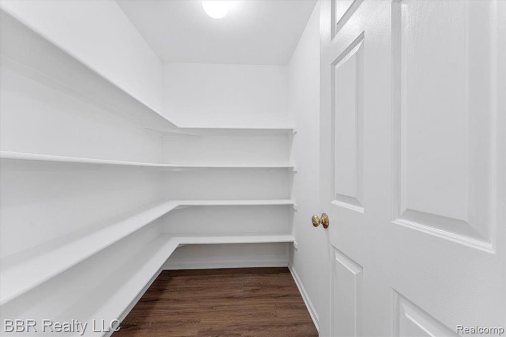24007 FAIRLANE Boulevard, Woodhaven, MI 48183 — Photo 18