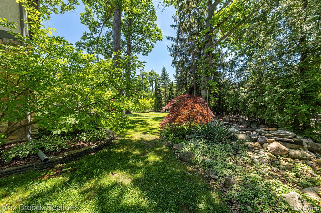 532 Brookside Avenue, Birmingham, MI 48009 — Photo 27