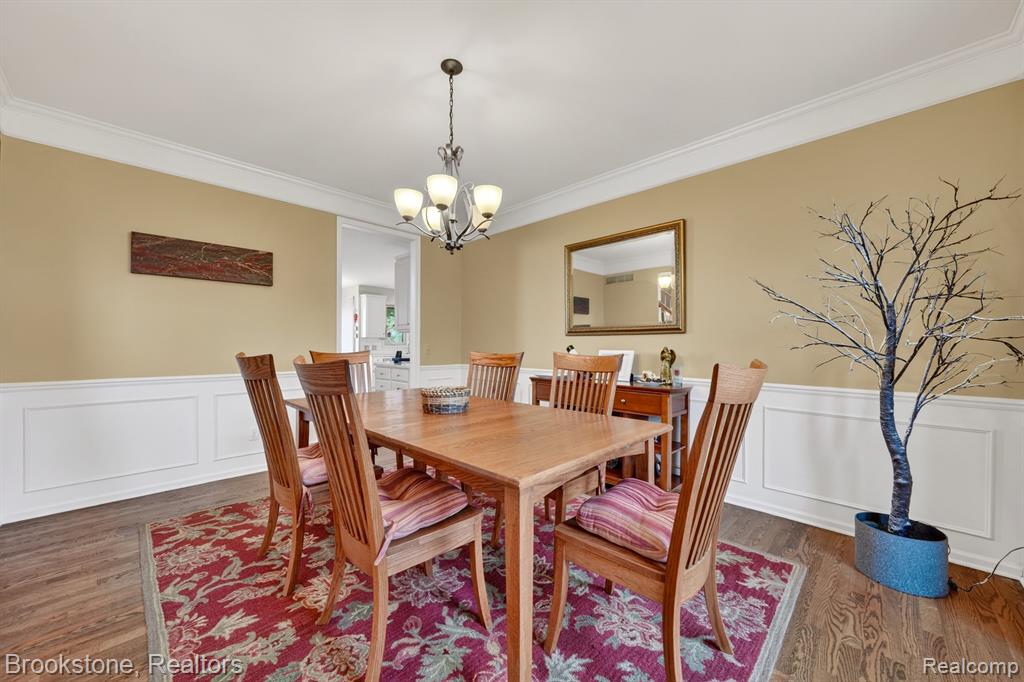 4054 Calumet Drive W, Rochester, MI 48306 — Photo 9