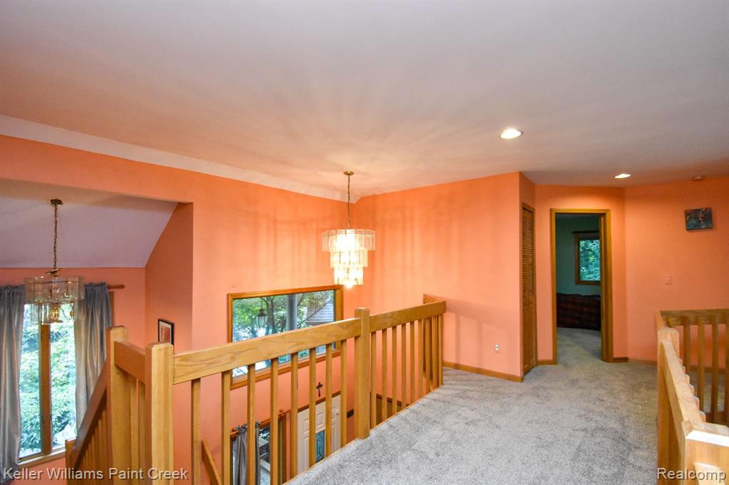 713 KNIBBE Road, Lake Orion, MI 48362 — Photo 34