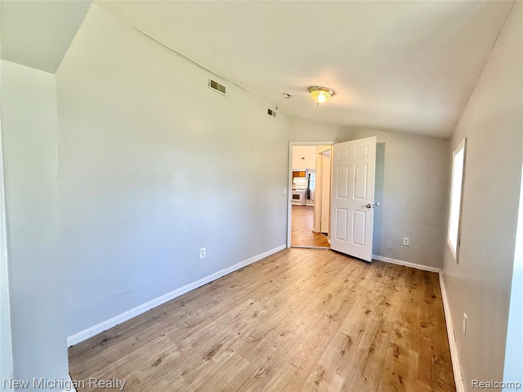 300 Georgia Drive, Lapeer, MI 48446 — Photo 23