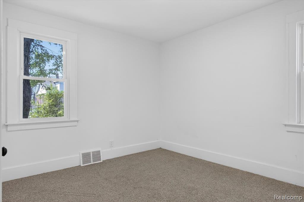 15875 Northlawn Street, Detroit, MI 48238 — Photo 11