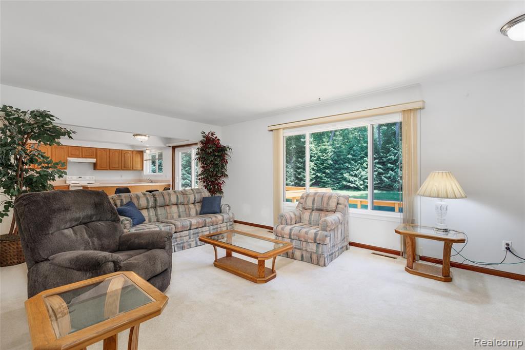 10100 Bridge Lake Road, Clarkston, MI 48348 — Photo 5