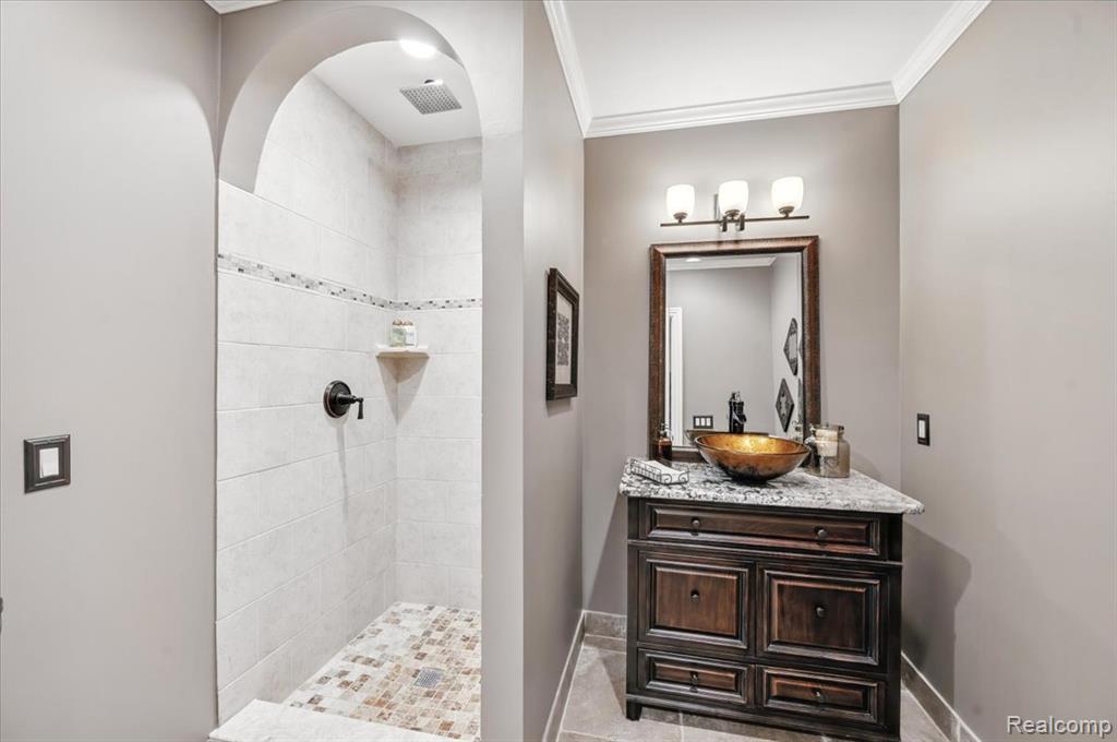 54159 DEER RIDGE Court, Rochester, MI 48307 — Photo 43