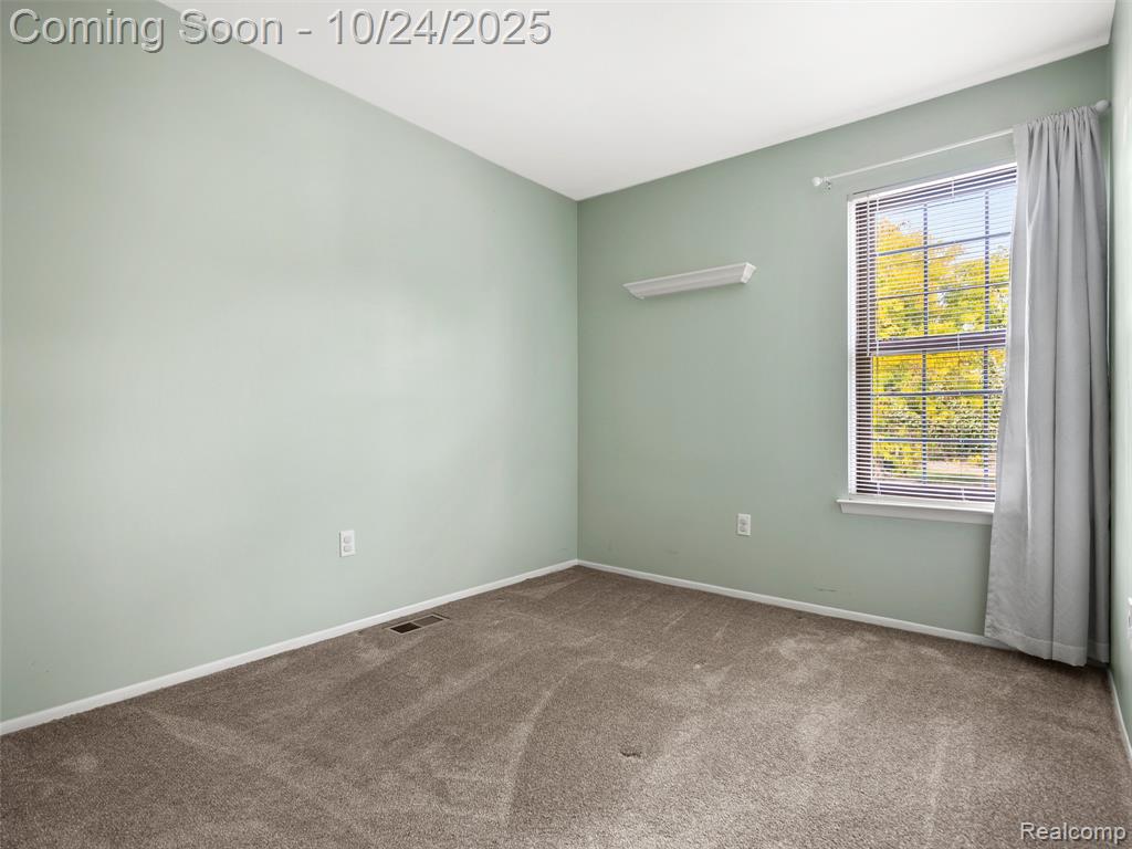 2844 Roundtree Drive, Troy, MI 48083 — Photo 19