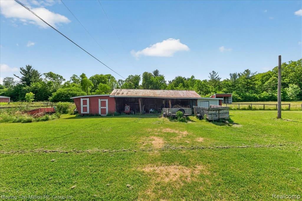 6390 Brookville Road, South Lyon, MI 48178 — Photo 29