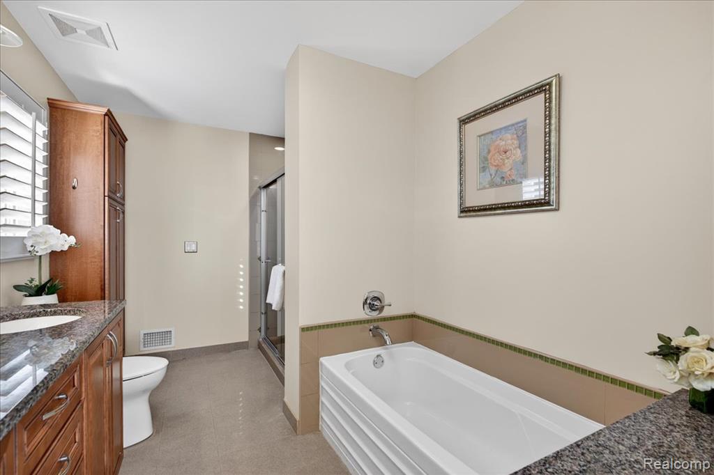 6346 Simler Drive, Clawson, MI — Photo 34