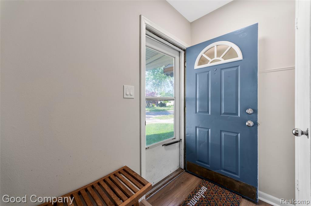 28748 Herbert Street, Madison Heights, MI 48071 — Photo 3
