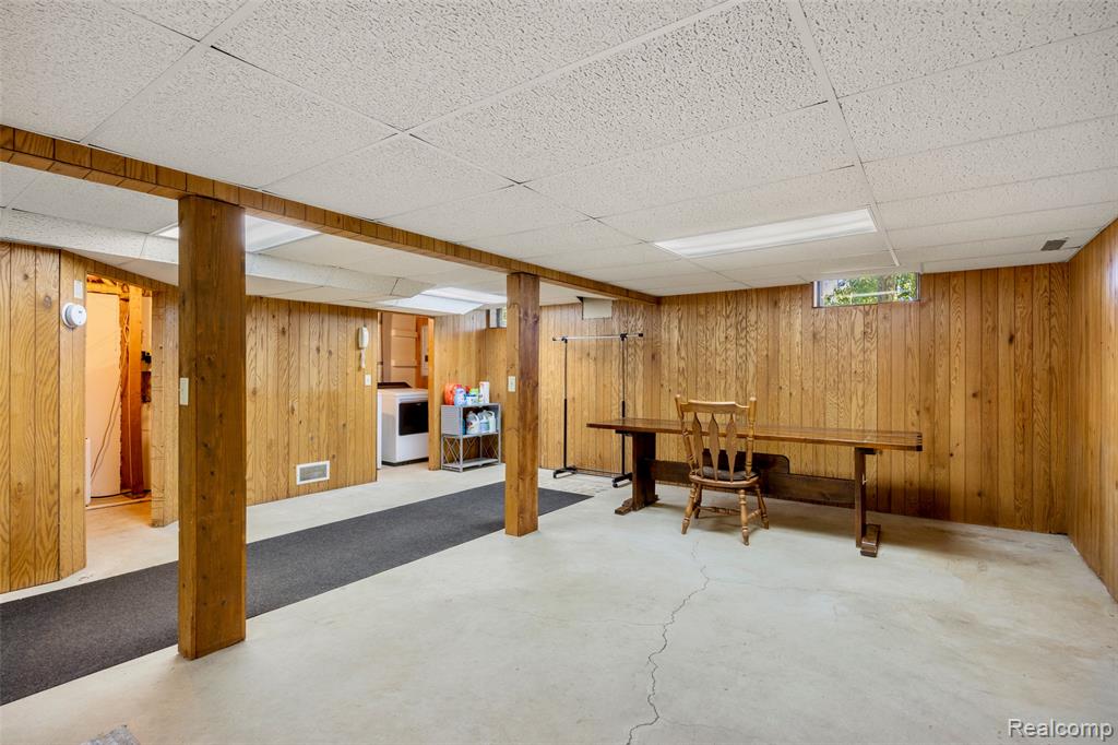 595 N Cedar Road, Fowlerville, MI 48836 — Photo 30