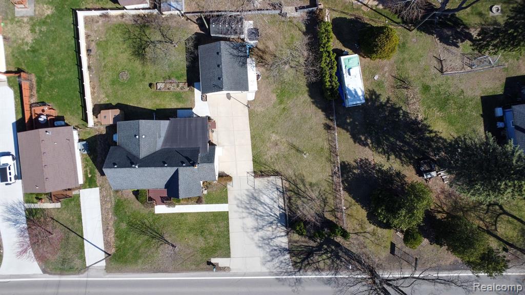 9180 COOLEY LAKE Road, White Lake, MI — Photo 2