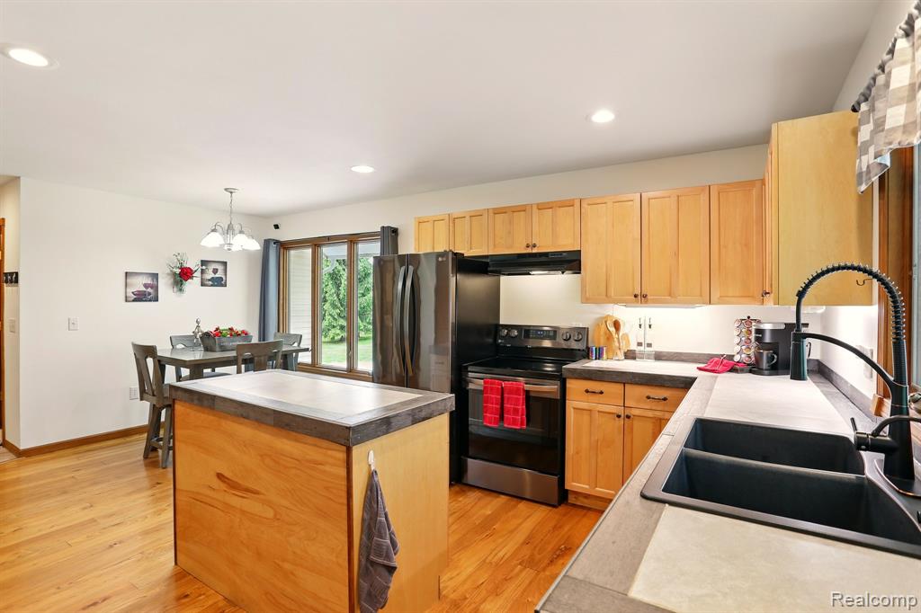 5960 Kidder Road, Almont, MI 48003 — Photo 13