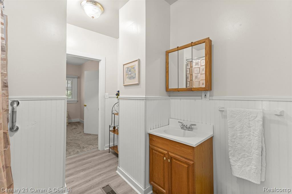1976 Cabot Street, Detroit, MI 48209 — Photo 11
