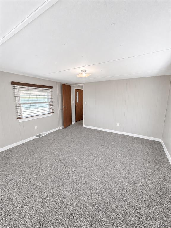 107 Foxpointe Ct, Swartz Creek, MI 48473 — Photo 11