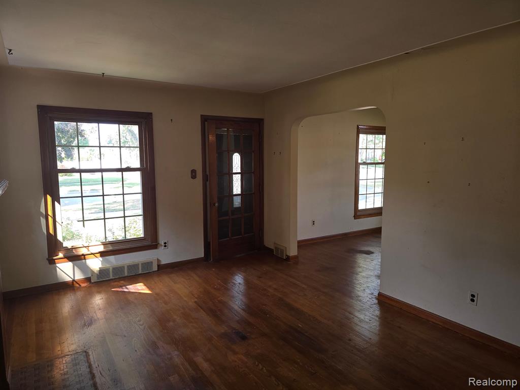 950 N YORK Street, Dearborn, MI 48128 — Photo 26