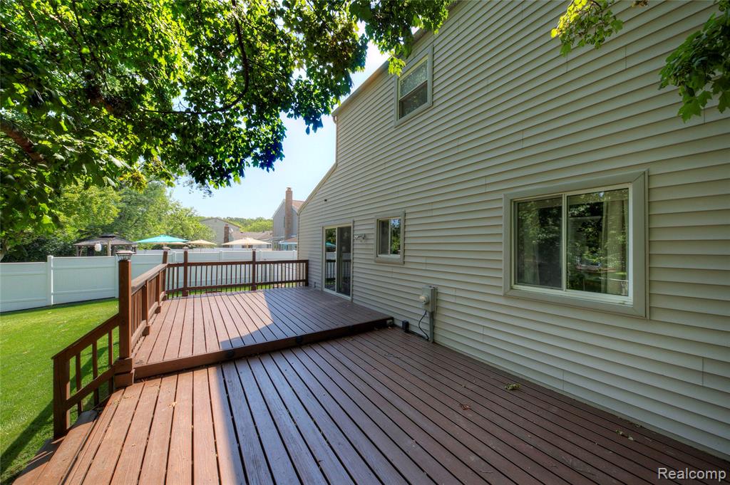 5646 New Meadow Drive, Ypsilanti, MI 48197 — Photo 39