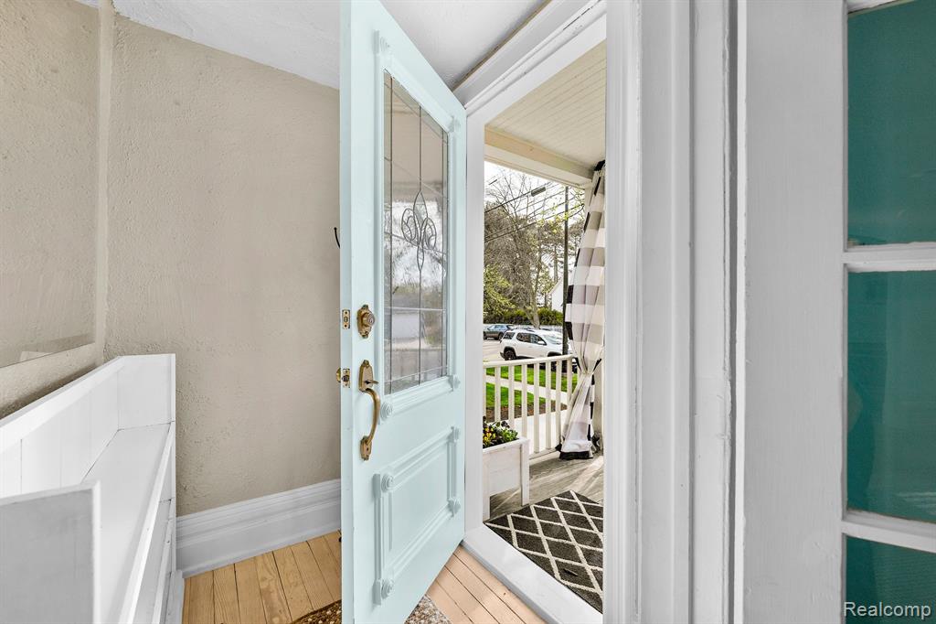 397 KERCHEVAL Avenue, Grosse Pointe Farms, MI 48236 — Photo 13