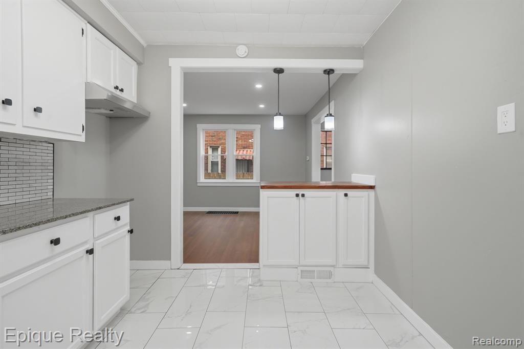 9991 Robson Street, Detroit, MI 48227 — Photo 13