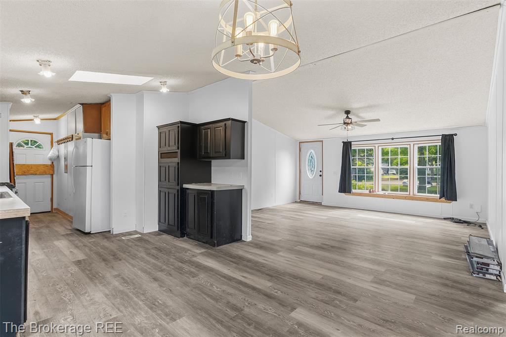 6829 West Street, North Branch, MI 48461 — Photo 23