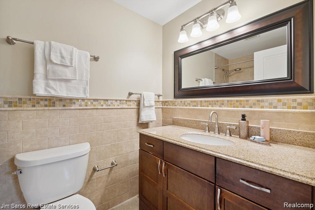 84 Vernier Road, Grosse Pointe Shores, MI 48236 — Photo 9