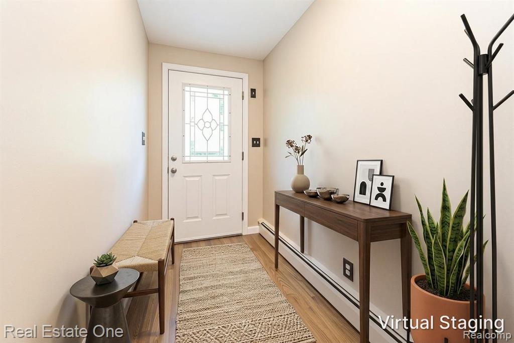 912 N Wixom Road, Wixom, MI 48393 — Photo 4