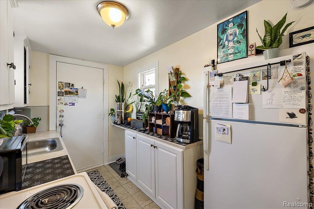 16 S NORTH SHORE Drive, Lake Orion, MI 48362 — Photo 59