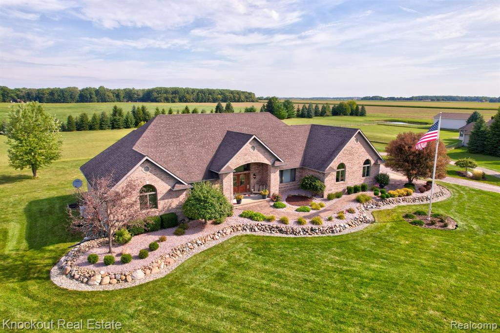 10205 Bradley Road, Frankenmuth, MI 48734 — Photo 51
