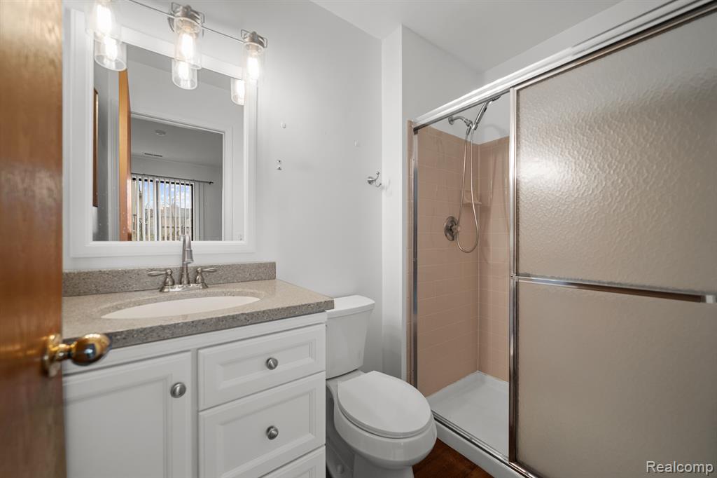 42565 Lilley Pointe Drive, Canton, MI 48187 — Photo 12