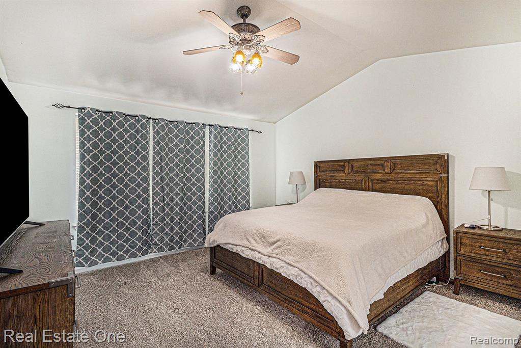 7806 PAINT CREEK Drive, Ypsilanti, MI 48197 — Photo 18