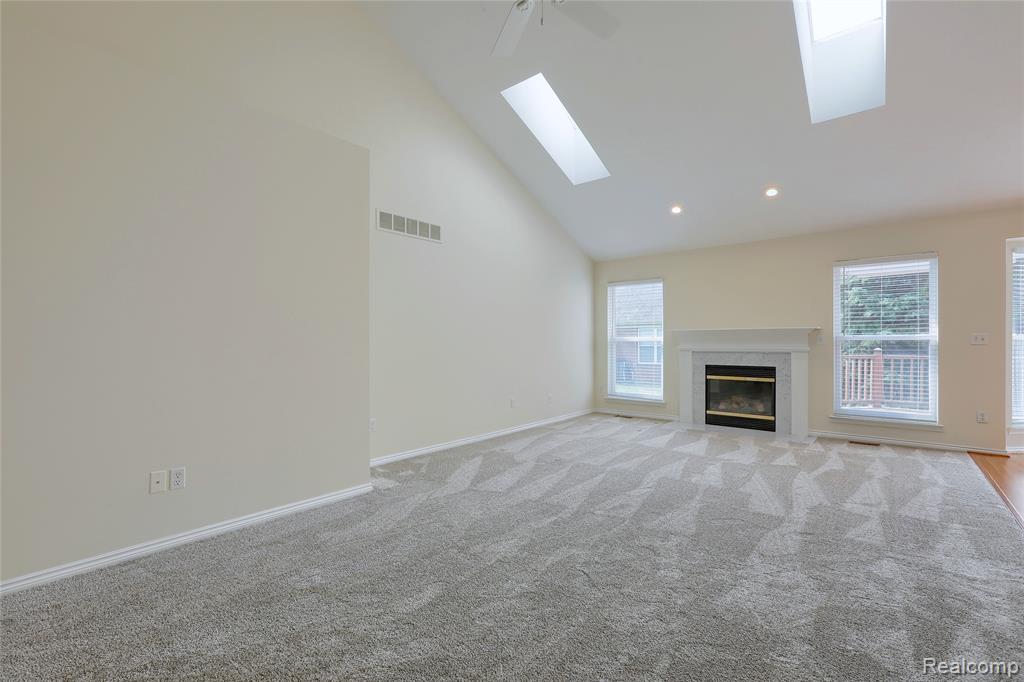 4434 Honeysuckle Drive, Sterling Heights, MI 48314 — Photo 6
