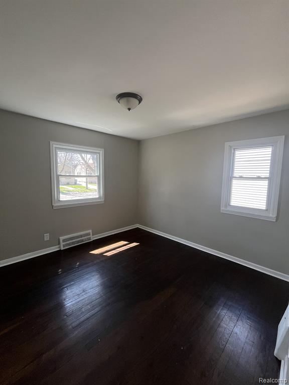 648 CLEVELAND Avenue, Lincoln Park, MI 48146 — Photo 8