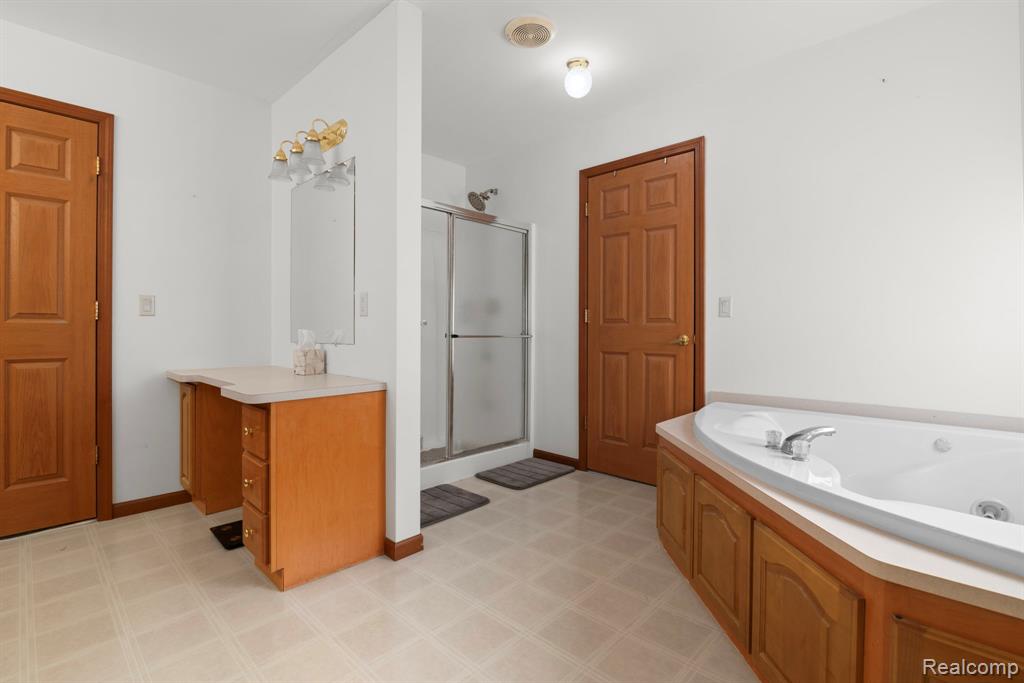 4957 Venice Circle, Northville, MI 48167 — Photo 16