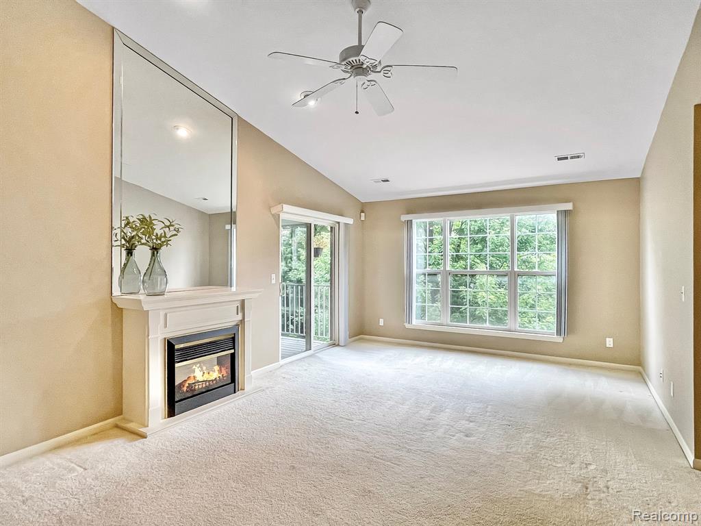 1916 FLAGSTONE Circle, 83, Rochester, MI 48307 — Photo 5