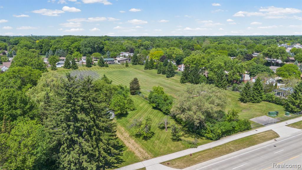 42021 Dequindre Road, Troy, MI 48085 — Photo 2