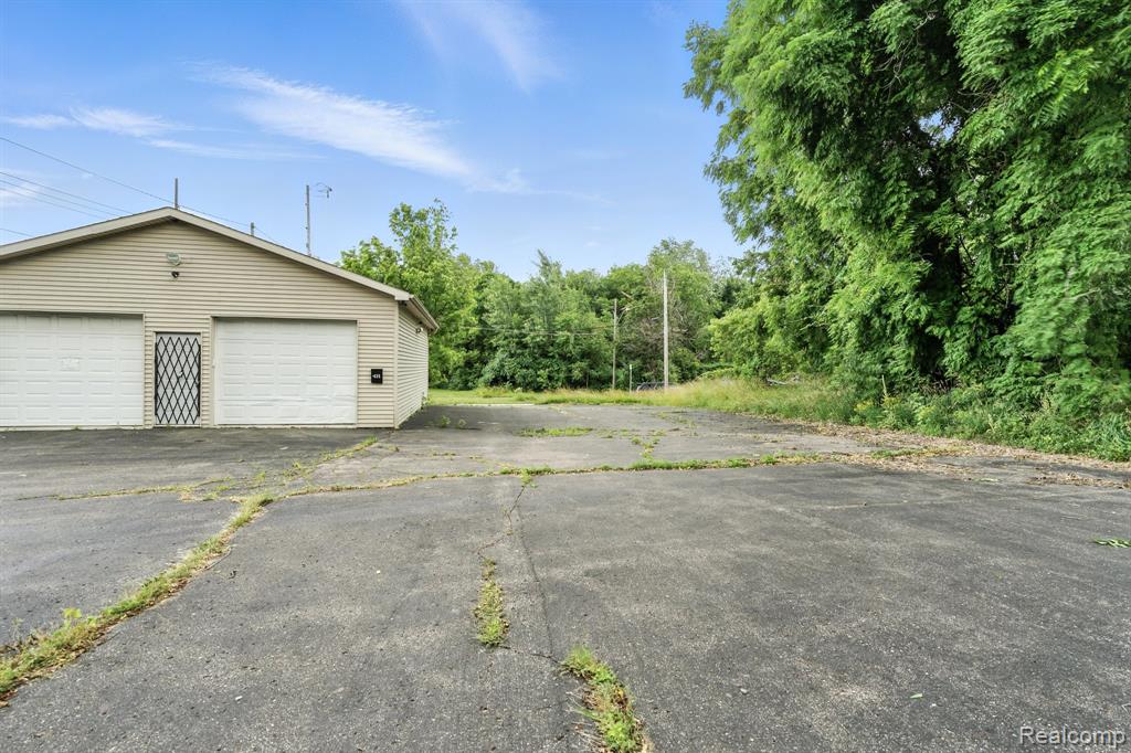 625 Warren Street, Flint, MI 48505 — Photo 2