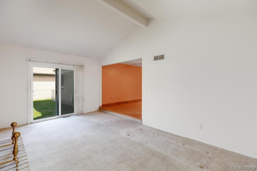 8625 BROUGHAM Drive, Sterling Heights, MI 48312 — Photo 11