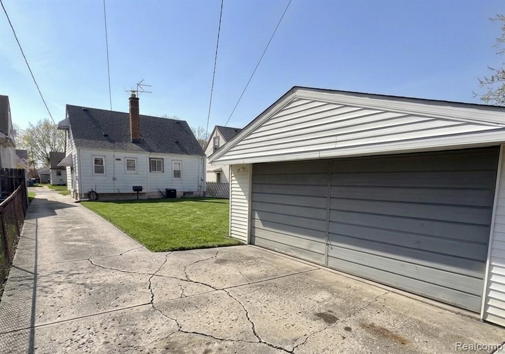 14257 MULBERRY Street, Southgate, MI 48195 — Photo 21