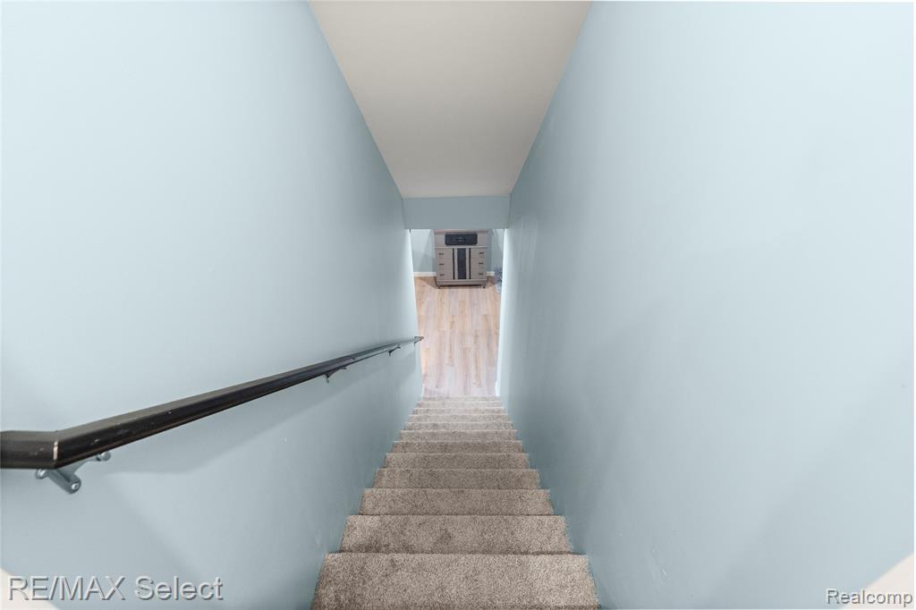 8371 Crossbow Court, Grand Blanc, MI 48439 — Photo 40